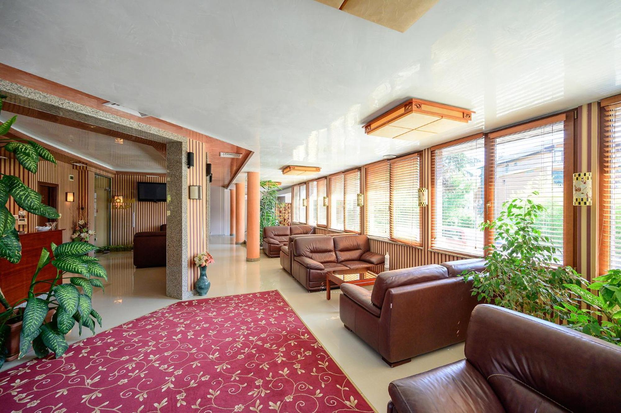 Royal Beach Golden Sands Exterior photo