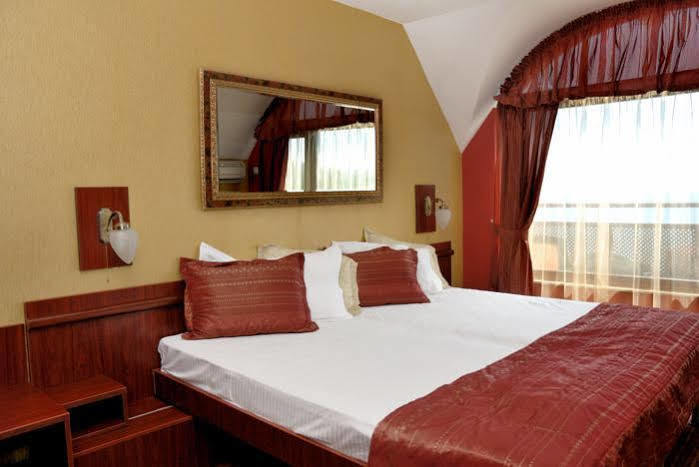 Royal Beach Golden Sands Exterior photo