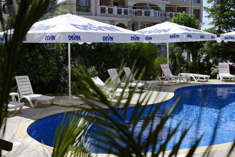 Royal Beach Golden Sands Exterior photo