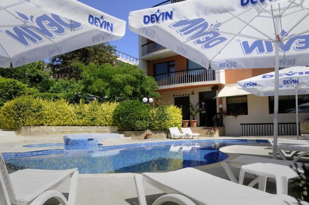Royal Beach Golden Sands Exterior photo